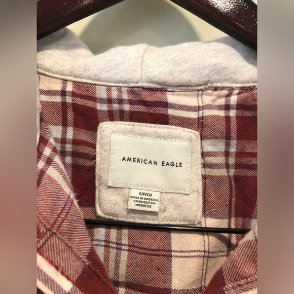 Cropped & Distressed plaid button up/hoodie - Picture 3 of 7